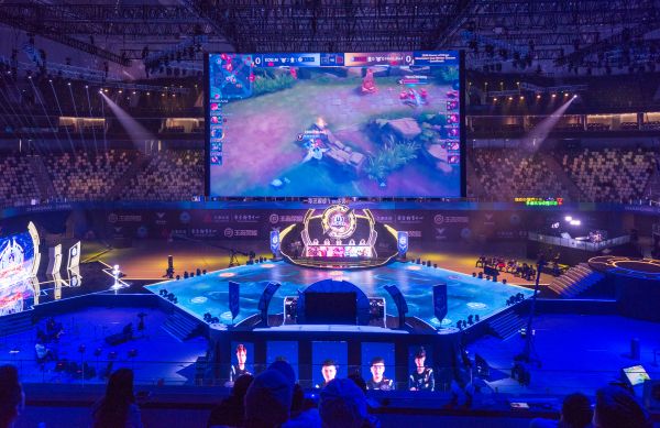 不仅展现了 不仅展现了