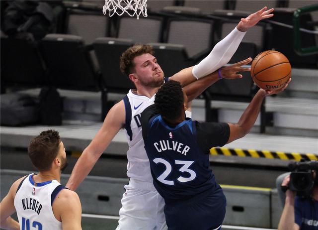 了球队巨大 了球队巨大