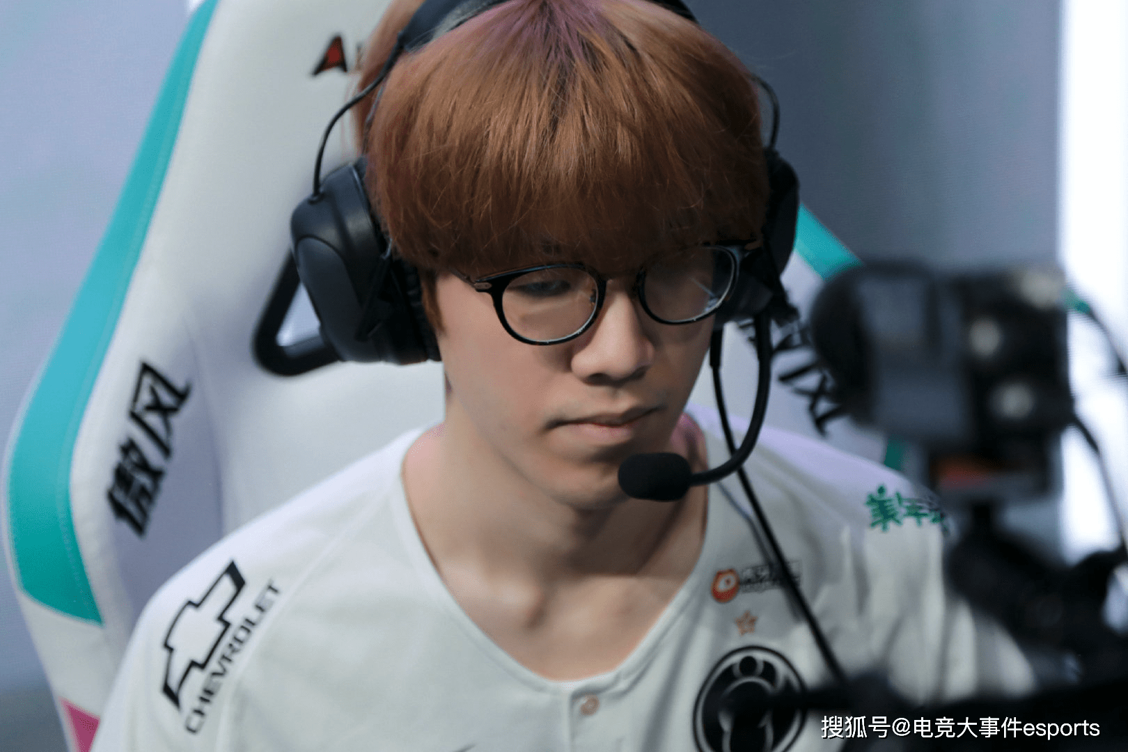 举高 举高